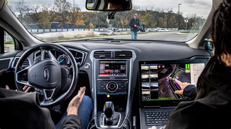 Can Ford Turn Itself Into a Tech Company? - The New York Times