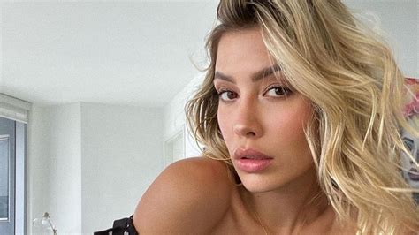 Con una pequeña bikini la foto de la hija de Luis Miguel que se llevó todos los suspiros MDZ