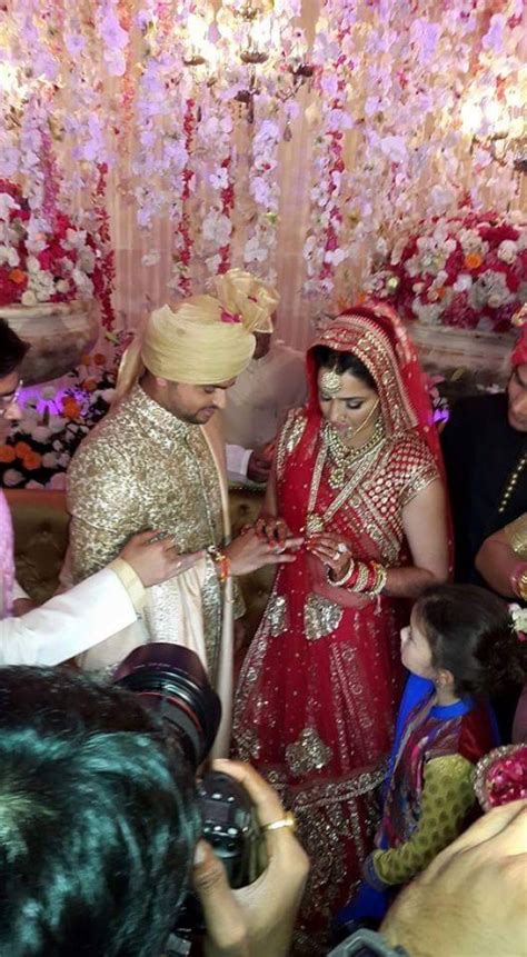 Suresh Raina And Priyanka Chaudhary Wedding Photos Photos Images