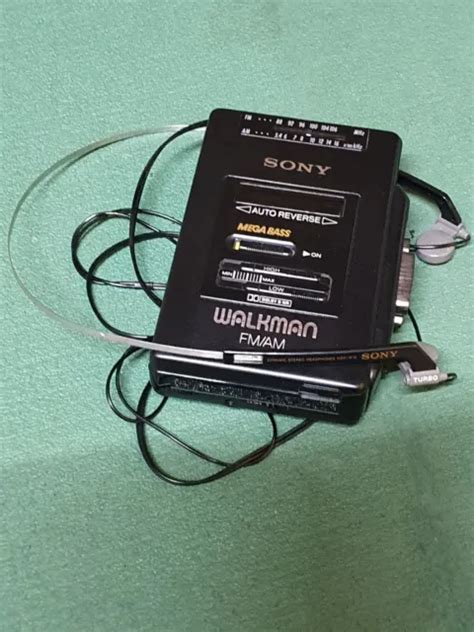 Sony Original Walkman Megabass Fm Am Radio Cassette Player Wm F Eur