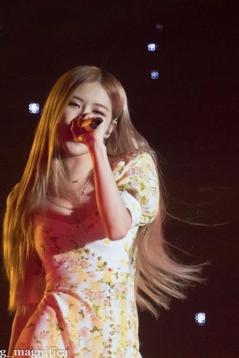 Pin van Lulamulala op Blackpink Rosé