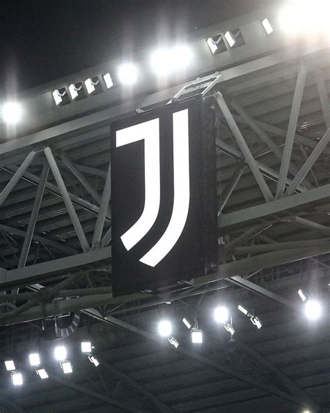 Espaciofutbol On Twitter 🚨 La Corrupta Juve 🤯 Oficial La Juventus Sancionada Con 15 Puntos