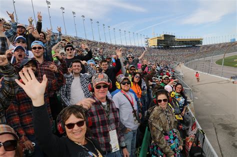 May, September NASCAR weekends return to Kansas Speedway in 2023 - Kansas Speedway