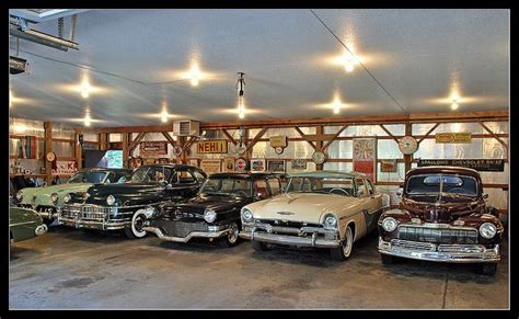 Classic car garage tour ideas | Auto Plus