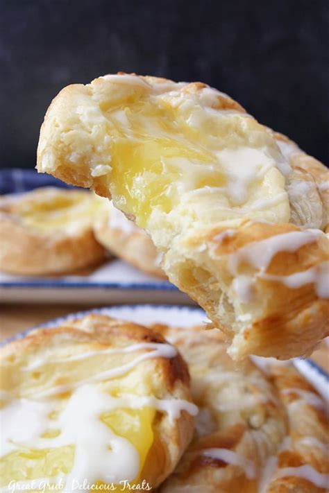 Lemon Pastry With Sweet Cream Cheese Filling