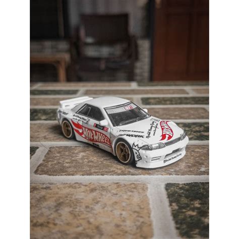 Jual Hot Wheels Hotwheels Premium Modern Classics Nissan Skyline GT R R Pandem Loose Shopee