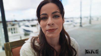 Kinky Brunette Renee Rose Mounts Her Wet Pussy On Charles Dera S Big