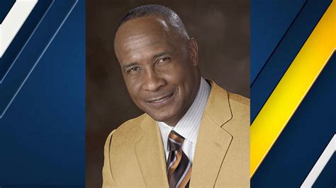 Lynn Swann named USC's next athletic director - ABC7 Los Angeles