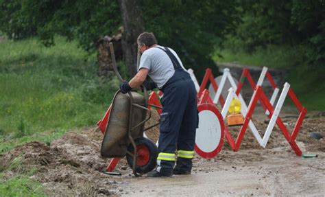 Lokale Heftige Gewitter Mit Starkregen Sorgten F R Einzelne Eins Tze In