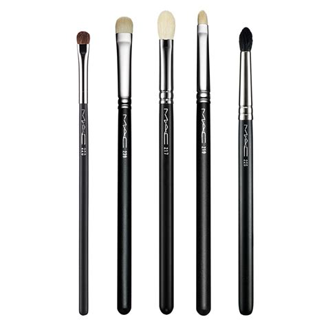 Weekly Q&A: What Are Your Essential Eyeshadow Brushes? – Makeup For Life