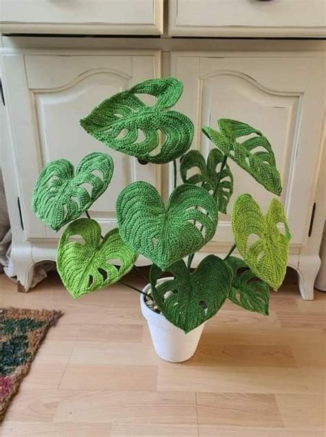 Monstera Leaf Free Crochet Pattern And Tutorial