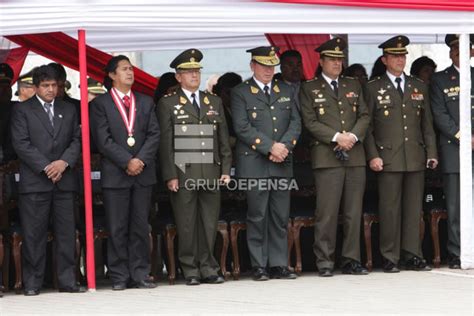 Ejército Rinde Homenaje A La Bandera Del Perú Peru Correo