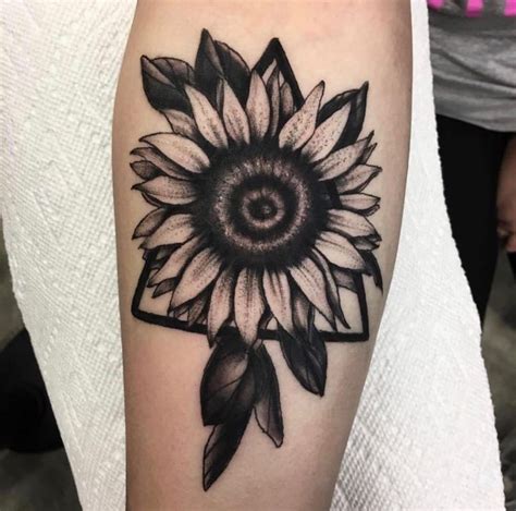 135 Sunflower Tattoo Ideas Best Rated Designs In 2022 Next Luxury