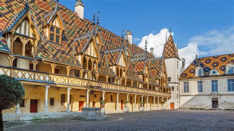 Beaune - Burgundy Wine Region | Wine-Searcher