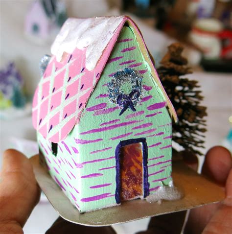 Cassie Stephens: DIY: Vintage Putz Houses, A Light Up Village!