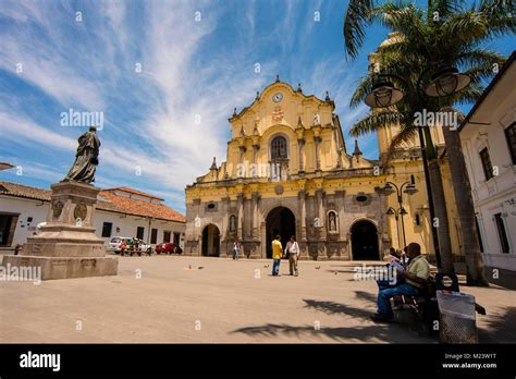 Colombia Salento Quind O Valle De Cocora Palma De Cera El Parque