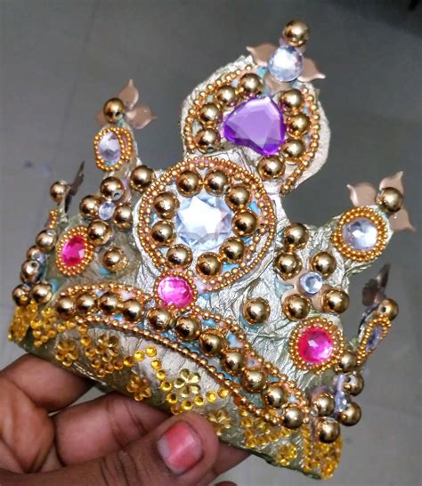 Nena's Arts and Crafts: DIY Handmade Queen's Crown