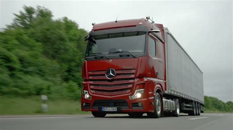 Essai Franceroutes Au Volant Des Plus R Cents Camions Mercedes Youtube