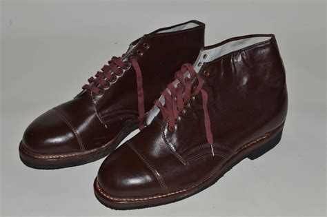 Продам офицерские ботинки.