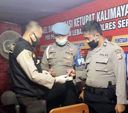 Biddokkes Polda Banten Periksa Kesehatan Personel TNI Dan Polri Di Pos Pam