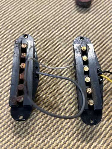 2010 Unbranded Single Coil Pair No Covers Guitar Parts Mahar S