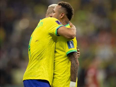 Neymar E Danilo Est O Lesionados E Fora Da Fase De Grupos Da Copa Do