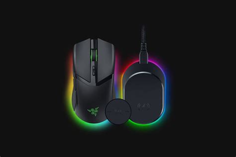 Razer Cobra Pro Mouse Dock Pro Bundle Vs Logitech PRO X Superlight 2