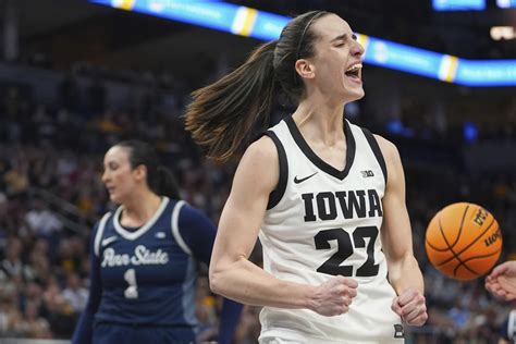 Caitlin Clark Sets Record For S As No Iowa Beats Penn State