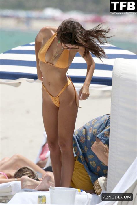Emily Ratajkowski Nude And Sexy Photos Collection From Various Professional And Social Media