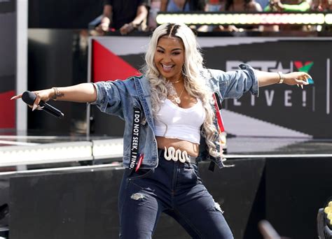 Who Is Jamaican Singer Shenseea Gobal Media