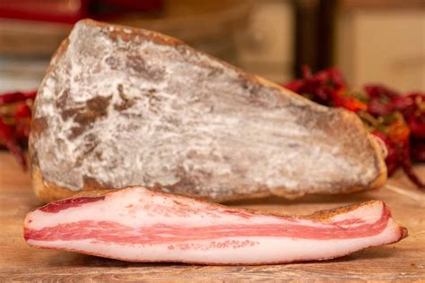 Guanciale Suino Stagionato 1 5kg Spedizione In 24h Di Arrosticini