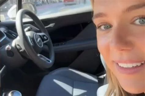 Waymo Driverless Ghost Car Takes Woman For Spin But People Have