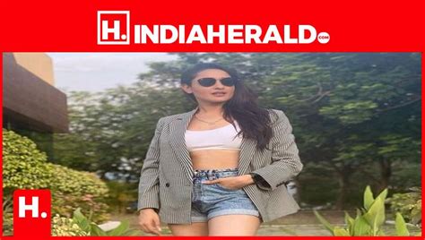 Pragya Jaiswal Hot Photos Gallery