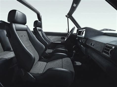 Recaro Unveils Retro Inspired Classic Line Of Seats