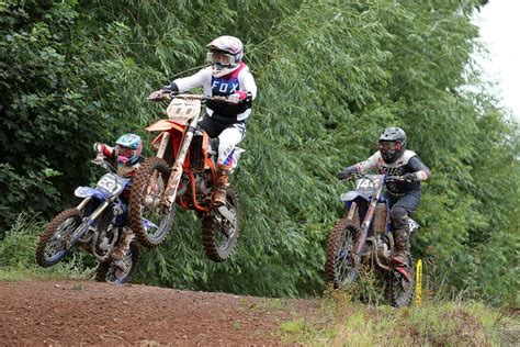 On the march to Bromsberrow! 2023 AMCA British Motocross Championship ...