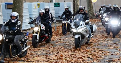 Privas Près dun millier de motards en colère sur la place du champ de