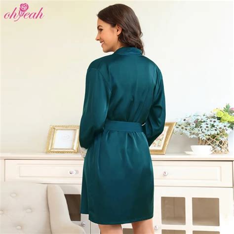 High Quality Two Piece Lace Trim Satin Lingerie Silk Nightgown And Robe Set Robe Set And Robe