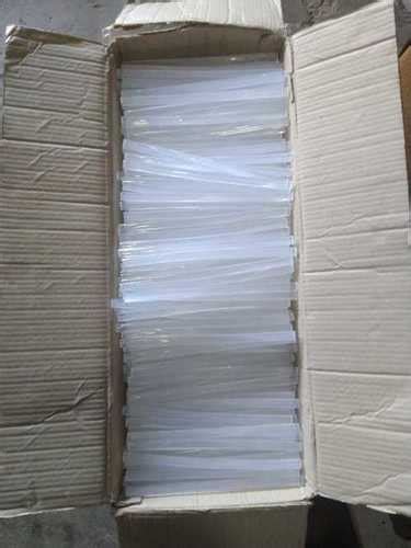 Hot Melt Glue Stick Industrial Grade 100 Purity White Color Highly Adhesive Lightweight