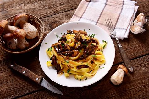 Fettuccine Con Funghi Porcini E Olio Novello Casa Rustichella