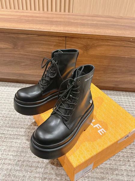 Кроссовки Naked Wolfe купить с доставкой по выгодным ценам в интернет