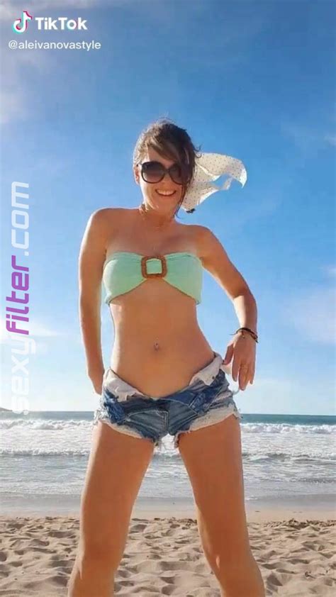 Hot Ale Ivanova In Green Bikini Top At The Beach Sexyfilter
