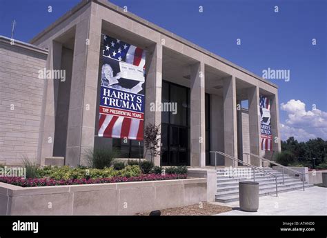 Na Usa Missouri Independence Truman Presidential Museum And Library Truman Was President