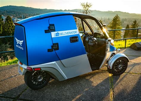 Arcimoto makes Deliverator electric three-wheeler available for hire