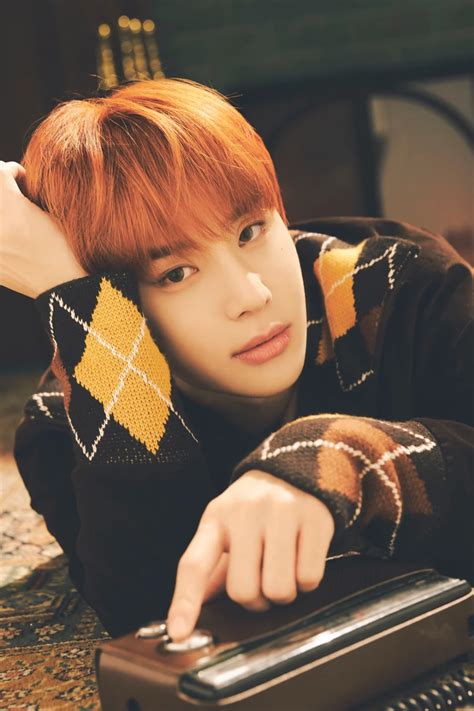 Nct S Jungwoo Taeyong And Taeil Warm Up For Winter In The New