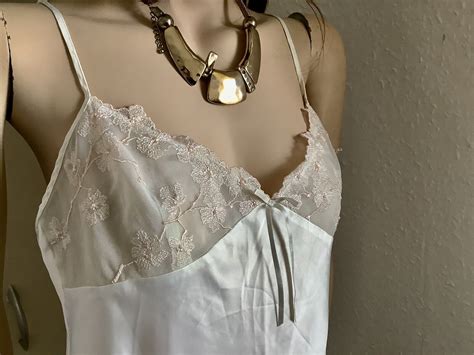 Beautiful Janet Reger Ivory Shiny Satin Lace Nighti Gem