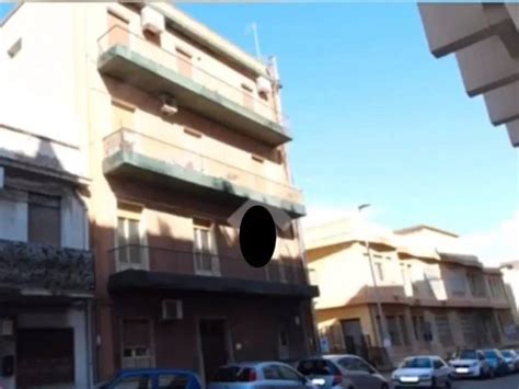 Vendita Appartamento In Via Reggio Campi Reggio Calabria Buono Stato