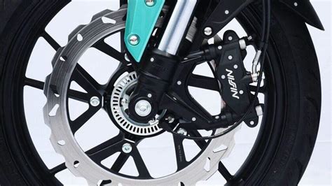 Conhe A A Kove Cobra R Uma Naked Chinesa Eletrizante