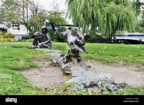 Guildford Uk Alice And The White Rabbit Sculpture Statue By River Wey