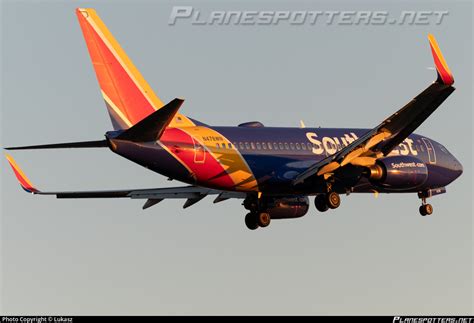 N478WN Southwest Airlines Boeing 737 7H4 WL Photo By Lukasz ID