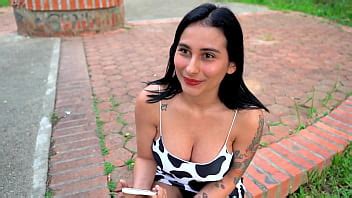 Extraño convence a latina de grandes tetas para que haga videos porno PARTE 1 XNXX